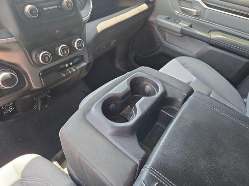 Used 2019 RAM 1500 Big Horn AWD/4WD image 13