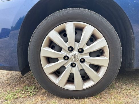 Used 2019 Nissan Sentra S FWD image 4