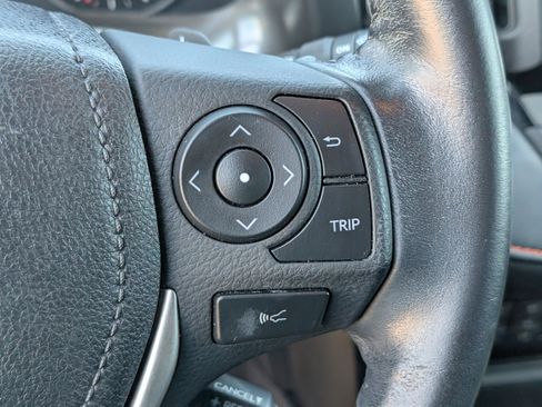 Used 2018 Toyota RAV4 SE w/ Power Extra Value Package FWD image 20
