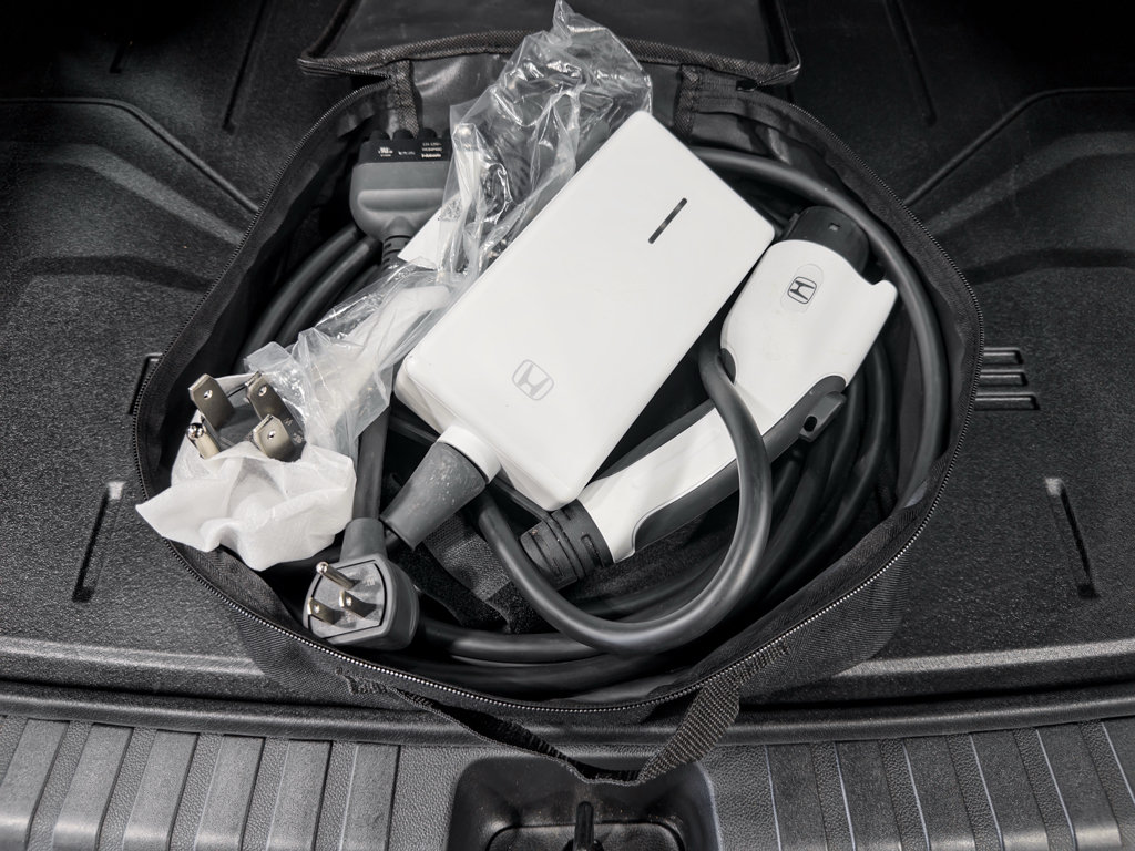 Used 2025 Honda Prologue EX image 6