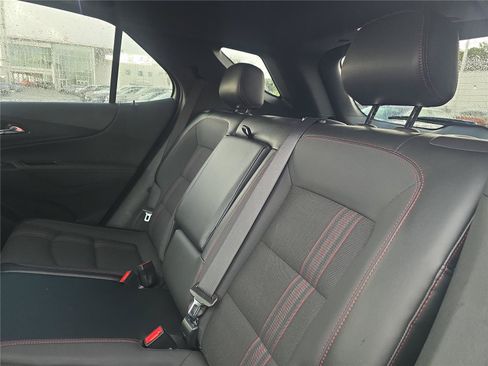 Used 2024 Chevrolet Equinox RS FWD image 10