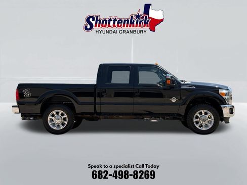 Used 2016 Ford F250 Lariat w/ Lariat Ultimate Package AWD/4WD image 5