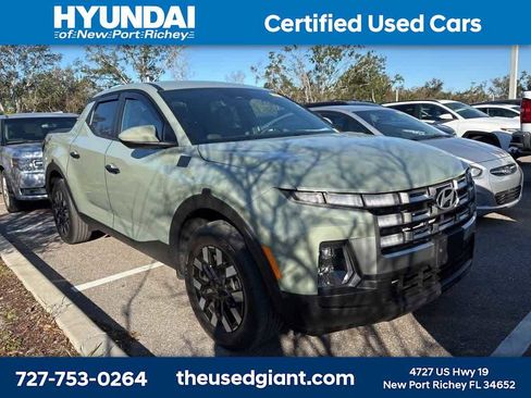 Used 2025 Hyundai Santa Cruz SE image 5