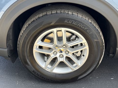 New 2026 Ford Explorer Active w/ Active Comfort Package RWD image 28