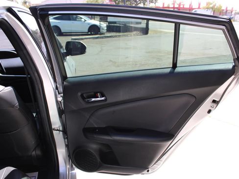 Used 2018 Toyota Prius Prime Premium FWD image 11