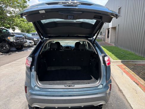 Used 2019 Ford Edge SEL w/ Equipment Group 201A FWD image 19