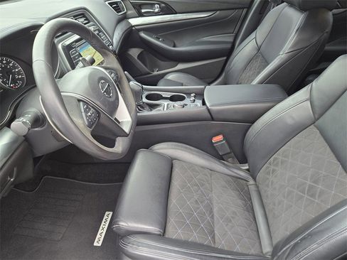 Used 2018 Nissan Maxima SR image 14