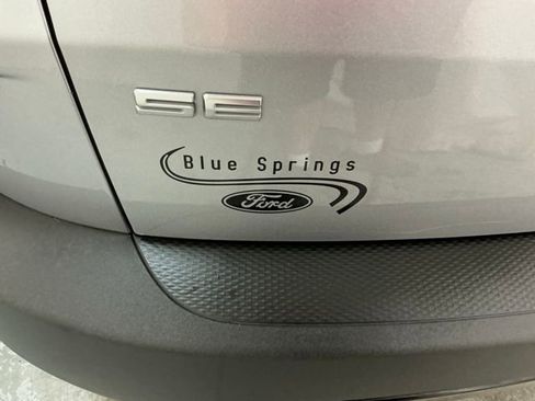 Used 2022 Ford Escape SE FWD image 6