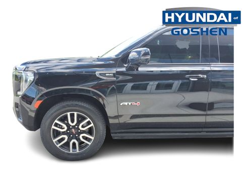 Used 2023 GMC Yukon AT4 w/ AT4 Premium Package AWD/4WD image 5