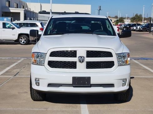Used 2019 RAM 1500 Express w/ Express Value Package image 10