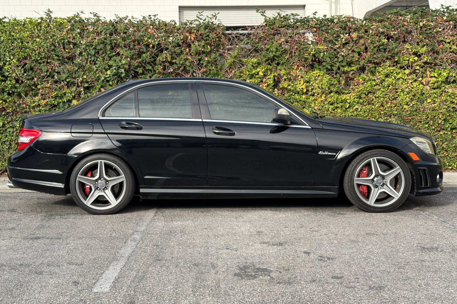 Used 2009 Mercedes-Benz C 63 AMG Sedan image 3