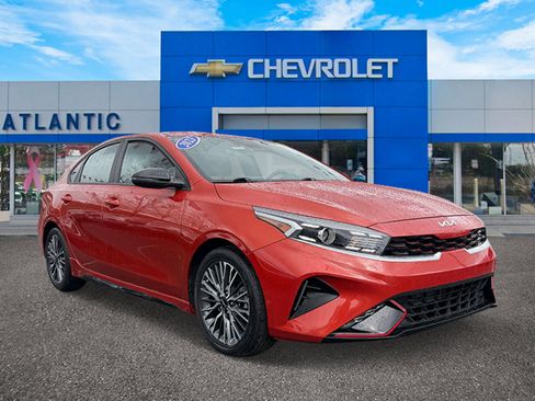 Used 2023 Kia Forte GT-Line FWD image 2