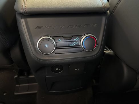 New 2026 Ford Explorer Active w/ Active Comfort Package AWD/4WD image 17