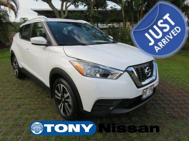 Used 2018 Nissan Kicks SV FWD image 1