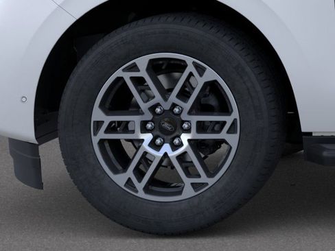 New 2025 Ford Expedition Active image 19