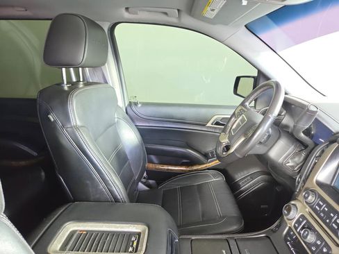 Used 2016 GMC Yukon XL Denali w/ Open Road Package AWD/4WD image 29