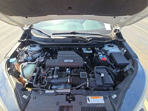 Used 2018 Honda CR-V Touring image 22