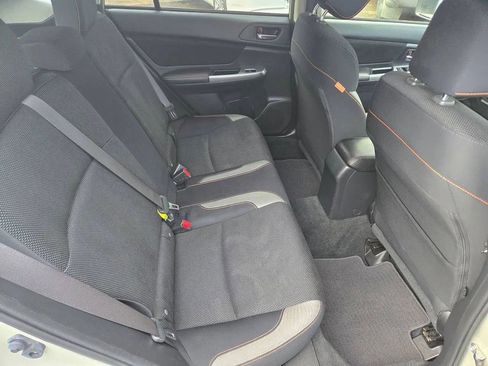 Used 2016 Subaru Crosstrek 2.0i Premium w/ Moonroof Package image 4