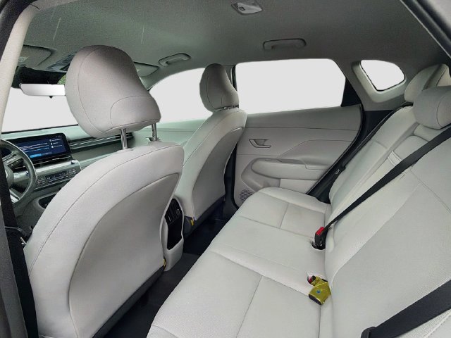 Used 2024 Hyundai Kona SEL FWD image 19