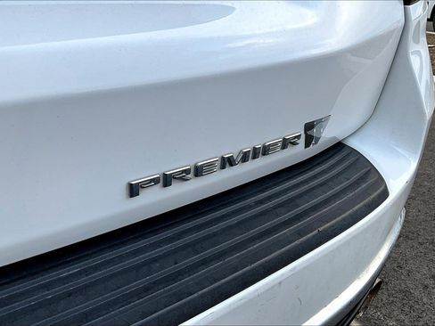 Used 2023 Chevrolet Suburban Premier AWD/4WD image 24
