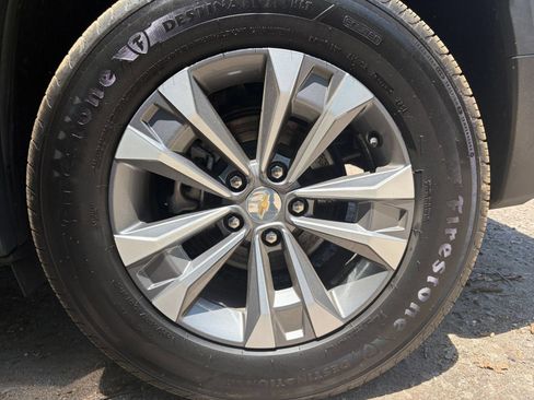 Used 2025 Chevrolet Equinox LT FWD image 25