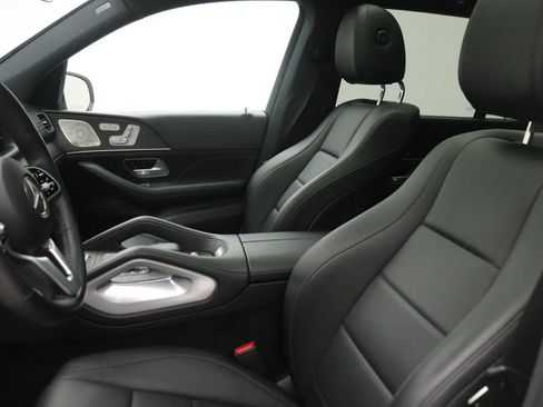 Certified 2022 Mercedes-Benz GLS 450 4MATIC image 33