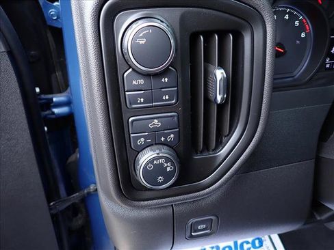 Used 2024 Chevrolet Silverado 1500 Custom Trail Boss AWD/4WD image 14
