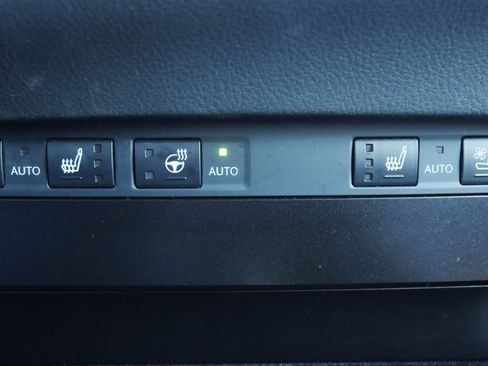 Used 2024 Lexus ES 350 w/ Premium Package image 16