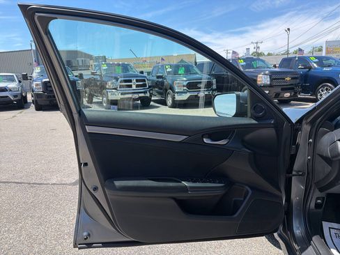 Used 2018 Honda Civic EX image 16