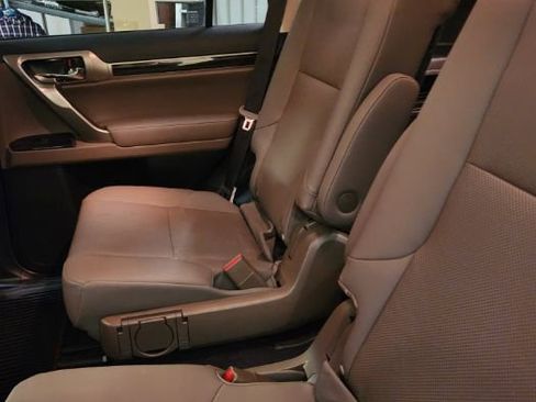 Used 2021 Lexus GX 460 Premium image 17