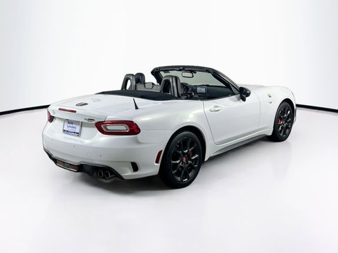 Used 2017 FIAT 124 Spider Abarth image 5
