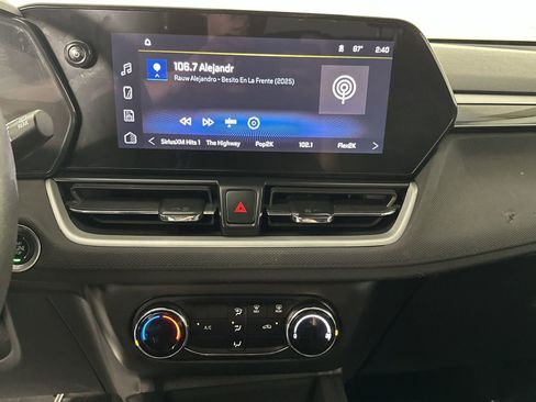 Used 2025 Chevrolet TrailBlazer LS w/ LS Convenience Package image 21