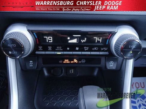 Used 2025 Toyota RAV4 XLE image 25