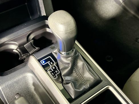 Used 2020 Toyota Tacoma SR5 image 24