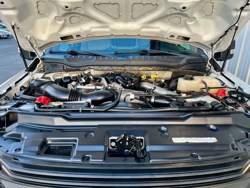 Used 2018 Ford F250 XL w/ Power Equipment Group image 9