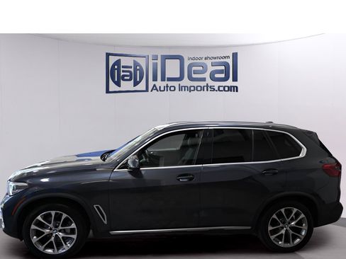 Used 2019 BMW X5 xDrive40i w/ Premium Package 2 AWD/4WD image 2