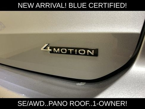 Used 2022 Volkswagen Taos SE w/ Panoramic Sunroof Package FWD image 16