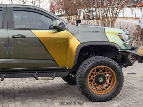 Used 2017 Chevrolet Colorado ZR2 w/ LPO, Premium Interior Package image 11