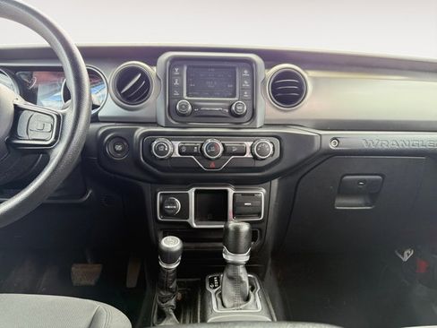 Used 2018 Jeep Wrangler Unlimited Sport AWD/4WD image 14