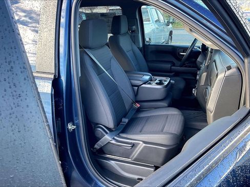 Used 2022 Chevrolet Silverado 1500 Custom w/ LPO, Dark Essentials Package image 7