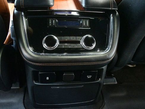 Used 2020 Lincoln Navigator Reserve w/ Luxury Package AWD/4WD image 76
