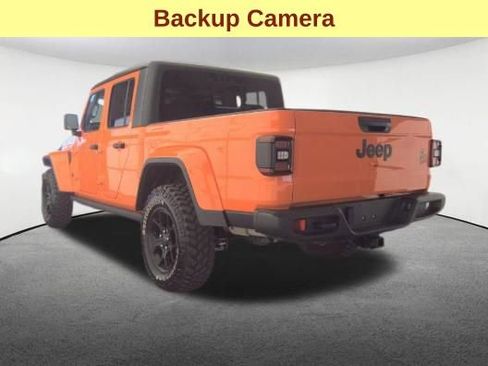 Used 2025 Jeep Gladiator Willys image 8