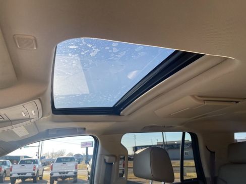 Used 2018 Chevrolet Tahoe LT image 41