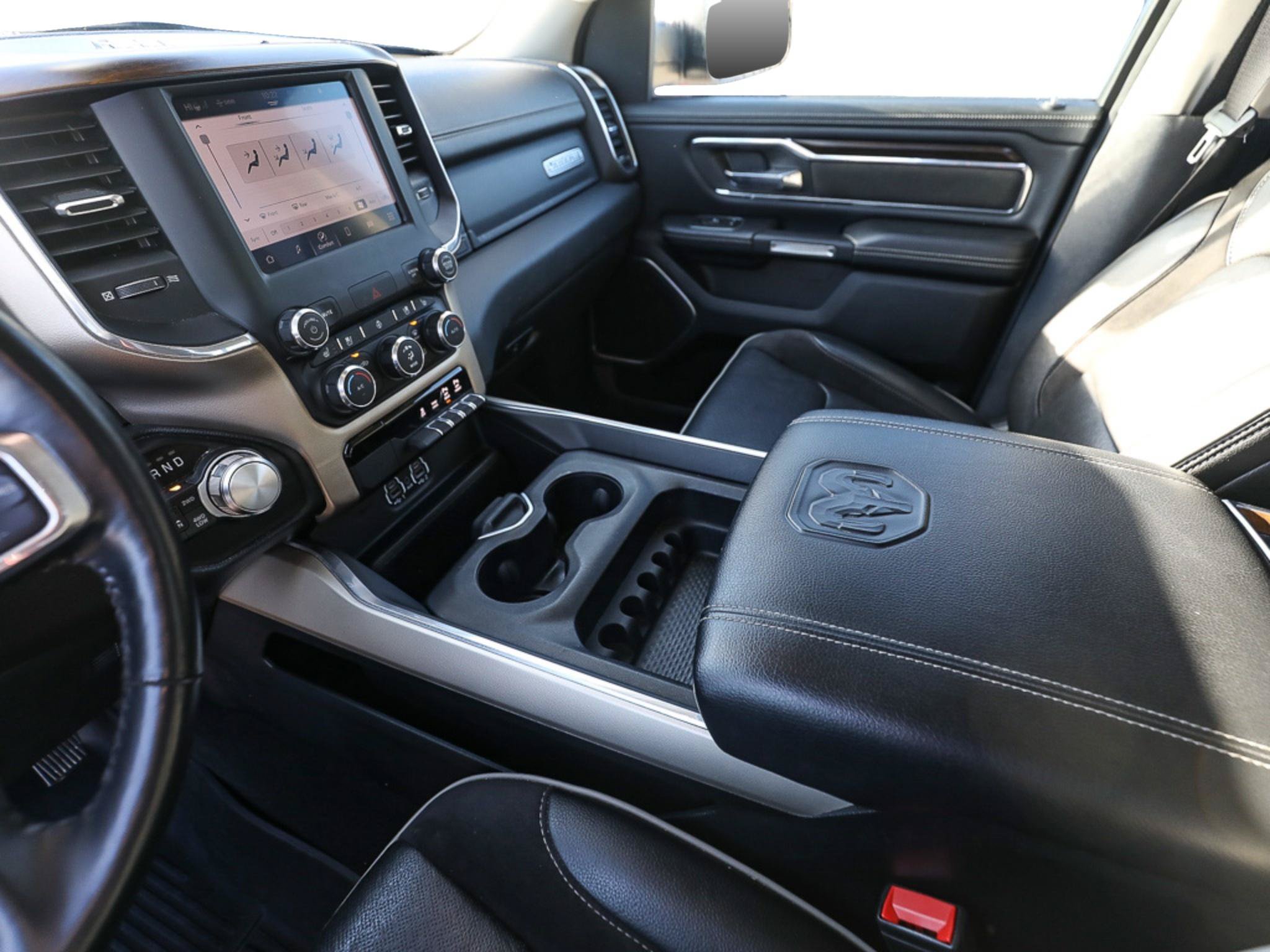 Used 2022 RAM 1500 Laramie AWD/4WD image 19