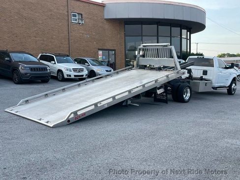 Used 2020 RAM 5500 SLT w/ Quick Order Package 2YG SLT image 13