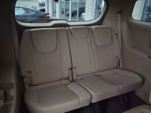 Used 2019 Kia Sedona LX image 39