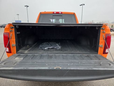 Used 2015 RAM 1500 Sport w/ Ignition Orange Sport Package image 28