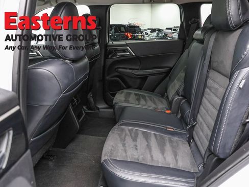 Used 2024 Mitsubishi Outlander SE AWD/4WD image 21