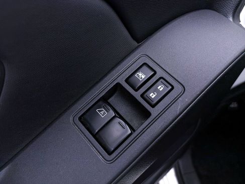 Used 2022 Nissan Frontier S w/ Technology Package RWD image 15
