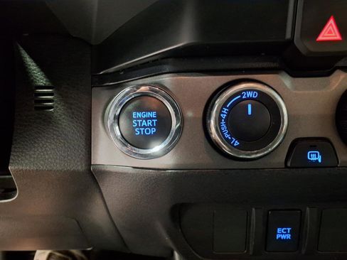 Used 2021 Toyota Tacoma 4x4 Double Cab image 16